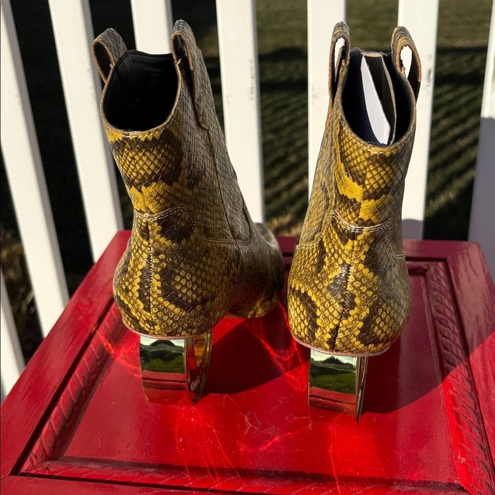Katy Perry Collections horseshoe bootie